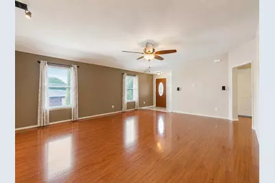 136 Easton Glen Lane, League City, TX 77539 - Photo 3