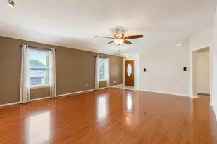 136 Easton Glen Ln, League City, TX 77539 - Photo 3
