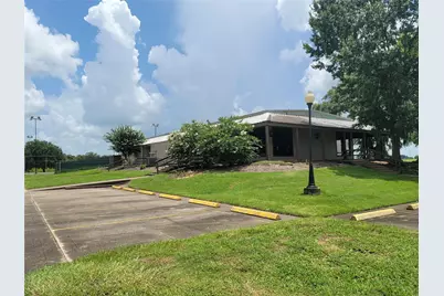 472 Angus Trail, Angleton, TX 77515 - Photo 5