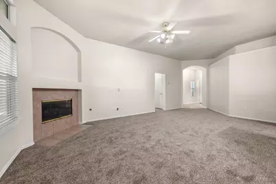 7815 Mary Katheryns Crossing, Conroe, TX 77304 - Photo 5