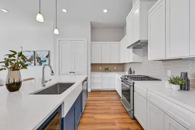 4411 Anthony Court, Seabrook, TX 77586 - Photo 9