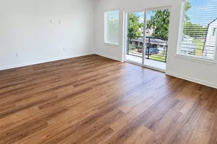5325 Rue St, Houston, TX 77033 - Photo 11