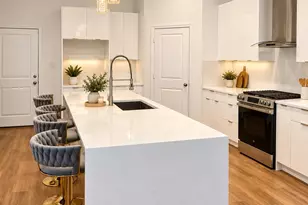 5325 Rue St, Houston, TX 77033 - Photo 5