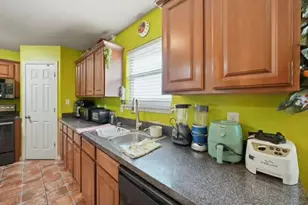 6825 Richwood Dr, Dallas, TX 75237 - Photo 9