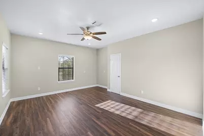 10269 Highway 90, Bedias, TX 77831 - Photo 15