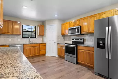 10269 Highway 90, Bedias, TX 77831 - Photo 7