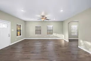 10269 Hwy 90, Bedias, TX 77831 - Photo 3