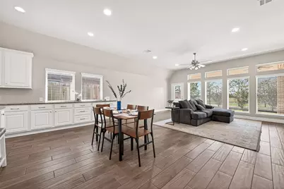 4522 Primrose Valley Lane, Fulshear, TX 77441 - Photo 13