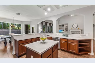 14702 Ramblebrook Lane, Humble, TX 77396 - Photo 17
