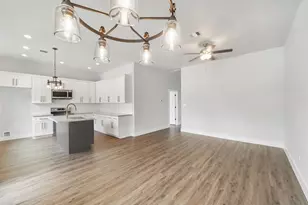 4818 Paula St, Houston, TX 77033 - Photo 3