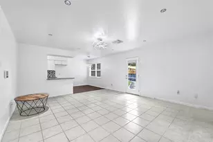 2016 S Houston Rd, Pasadena, TX 77502 - Photo 5