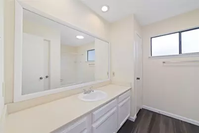 6611 Grandvale Drive, Houston, TX 77072 - Photo 15