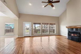 1110 Papeete St, Tiki Island, TX 77554 - Photo 7