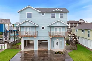 1110 Papeete St, Tiki Island, TX 77554 - Photo 1
