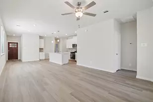5525 Madden Ln, Houston, TX 77048 - Photo 13