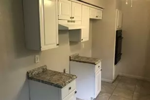 406 Wisteria St, Richwood, TX 77531 - Photo 5