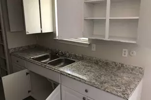 406 Wisteria St, Richwood, TX 77531 - Photo 7