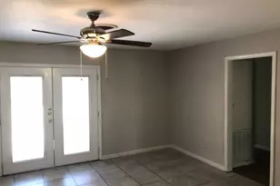 406 Wisteria St, Richwood, TX 77531 - Photo 3