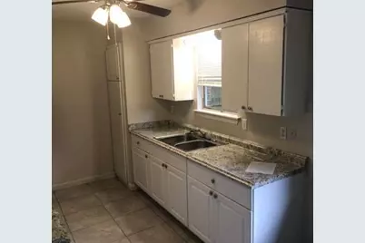 406 Wisteria Street, Richwood, TX 77531 - Photo 5