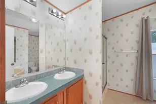 639 Reuben White Dr, Crosby, TX 77532 - Photo 13