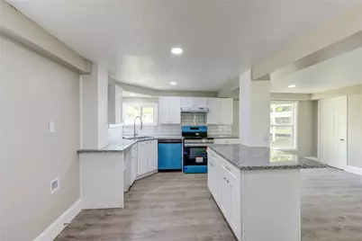 15170 McRae Lake, Conroe, TX 77303 - Photo 9