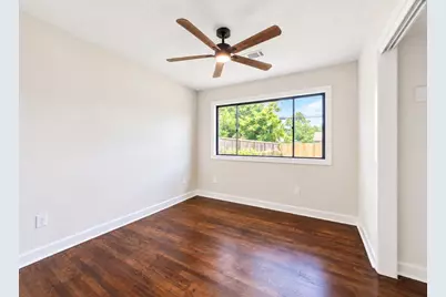 5618 Southbrook Street, Houston, TX 77033 - Photo 17