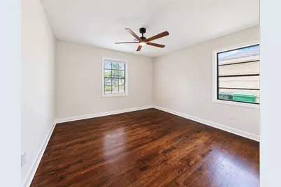 5618 Southbrook Street, Houston, TX 77033 - Photo 15