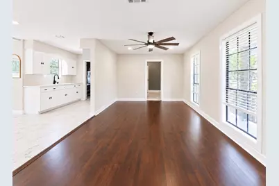 5618 Southbrook Street, Houston, TX 77033 - Photo 3