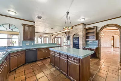 111 Bayridge Road, La Porte, TX 77571 - Photo 9