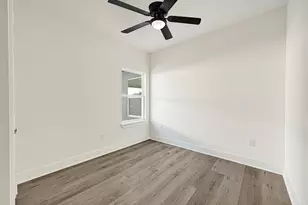 7957 Booker St, Houston, TX 77028 - Photo 11