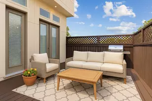 1035 E 28th St, Houston, TX 77009 - Photo 5