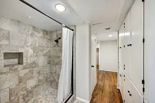 1122 Autrey St, Houston, TX 77006 - Photo 15