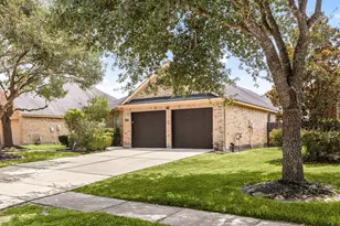 13018 Idle Water Ln, Houston, TX 77044 - Photo 3