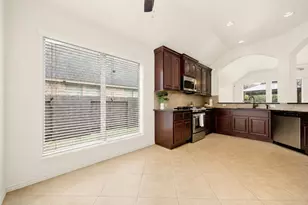 13018 Idle Water Ln, Houston, TX 77044 - Photo 11