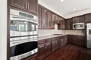 6 Sleeping Colt Pl, The Woodlands, TX 77389 - Photo 9