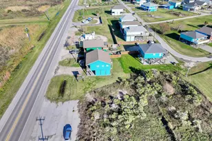 2570 Hwy 87, Crystal Beach, TX 77650 - Photo 37