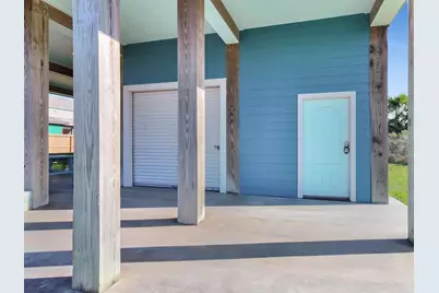 2570 Highway 87, Crystal Beach, TX 77650 - Photo 9