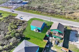 2570 Hwy 87, Crystal Beach, TX 77650 - Photo 31