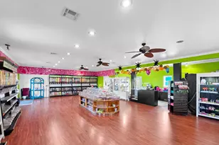 2570 Hwy 87, Crystal Beach, TX 77650 - Photo 15