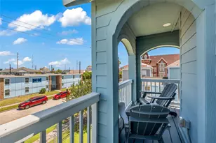 2811 Sealy St, Galveston, TX 77550 - Photo 13