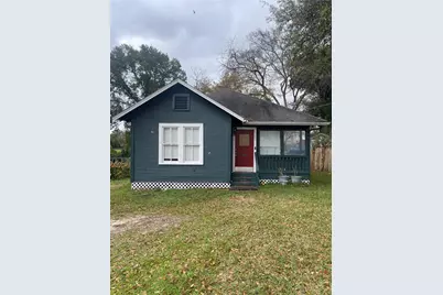 707 Avenue J, Huntsville, TX 77320 - Photo 1