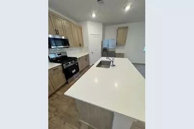 1939 Olivos, Missouri City, TX 77459 - Photo 5