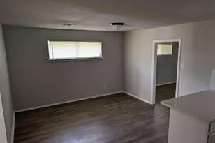 5207 Rue St, Houston, TX 77033 - Photo 3