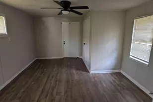 5207 Rue St, Houston, TX 77033 - Photo 9