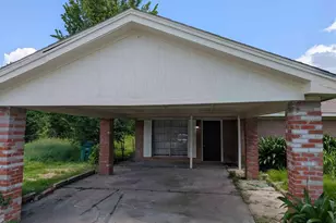 5207 Rue St, Houston, TX 77033 - Photo 1