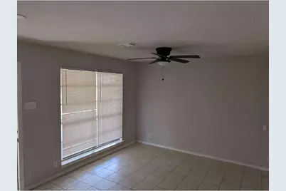 5207 Rue Street, Houston, TX 77033 - Photo 5