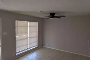 5207 Rue St, Houston, TX 77033 - Photo 5