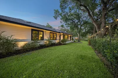 8518 Westview Drive, Houston, TX 77055 - Photo 43