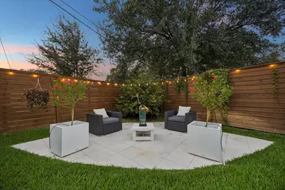 8518 Westview Drive, Houston, TX 77055 - Photo 5