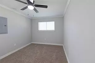 132 Oyster Creek Dr, Lake Jackson, TX 77566 - Photo 9